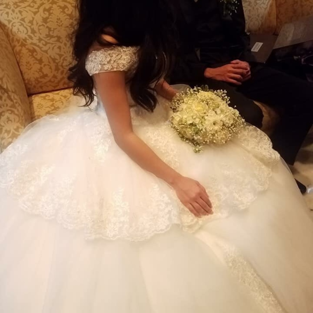 Beautiful Cinderella Style Wedding Dress
